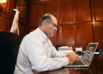 Gobernador de Aguascalientes se registra para vacunarse contra el Covid-19