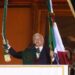 López Obrador da Grito por el 211 aniversario de la Independencia