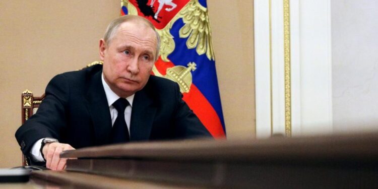 Ordena Putin seguir con la invasión a Ucrania tras tomar Lugansk